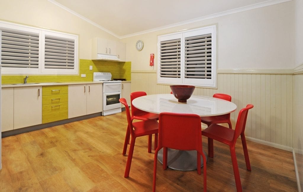 2 Bed Holiday Cottage Dining E1403053806729